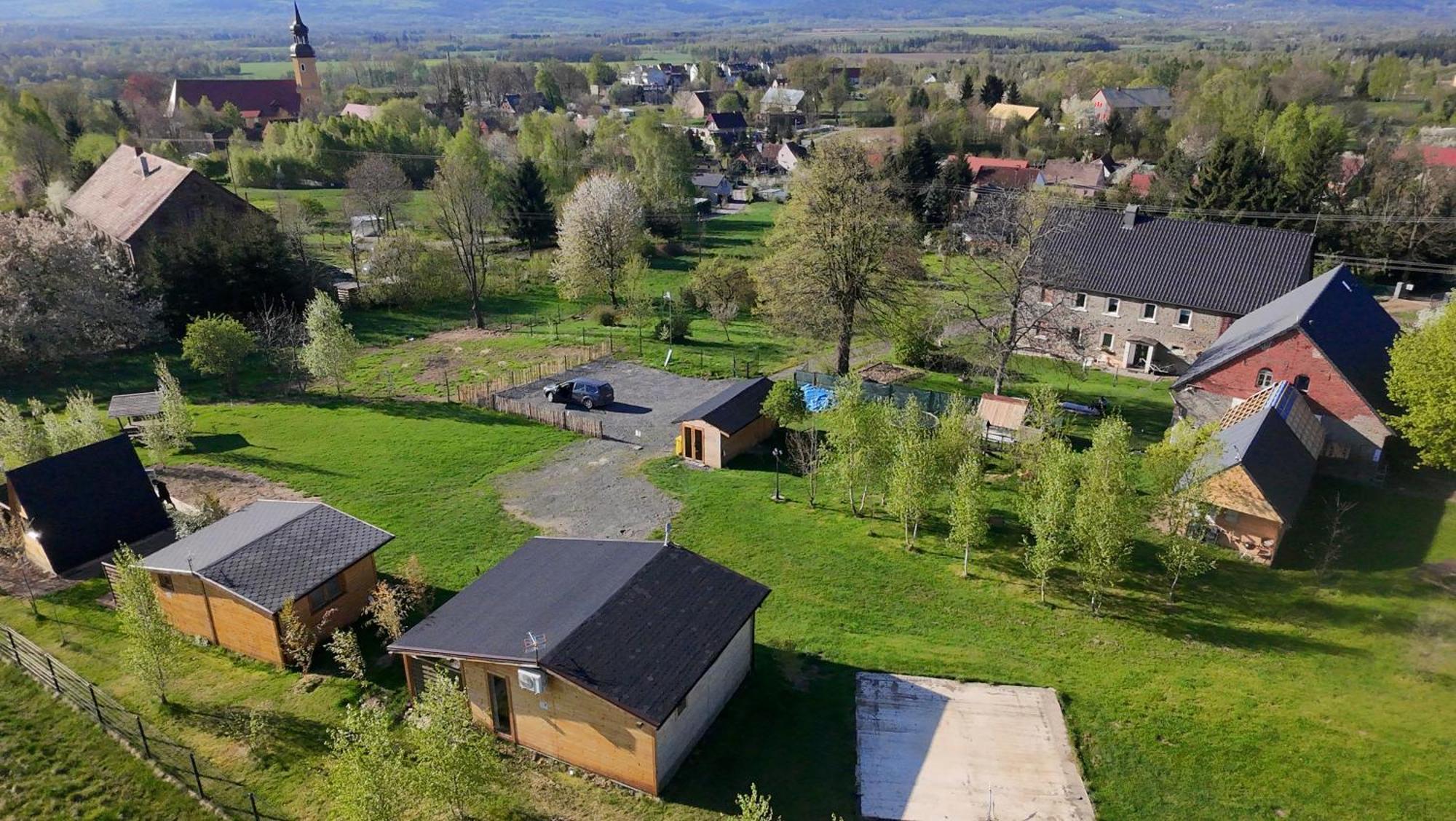 Górski Zakątek: Rodzinne Agroturystyczne Schronisko z Basenem Mirsk Exterior photo